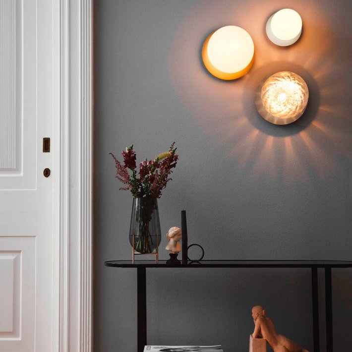 Nuura - Liila 1 | Opal | Large | Nordic gold