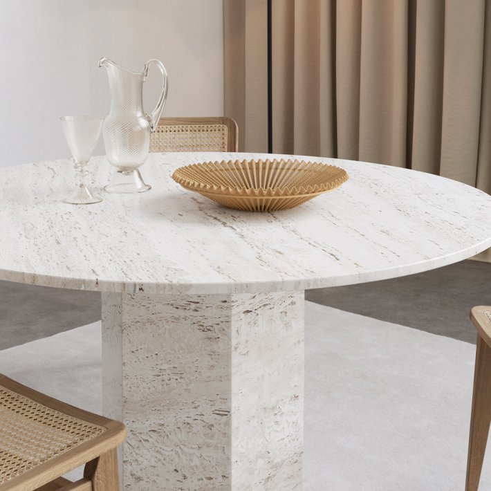 Gubi - Epic Dining Table | 130 |Travertine