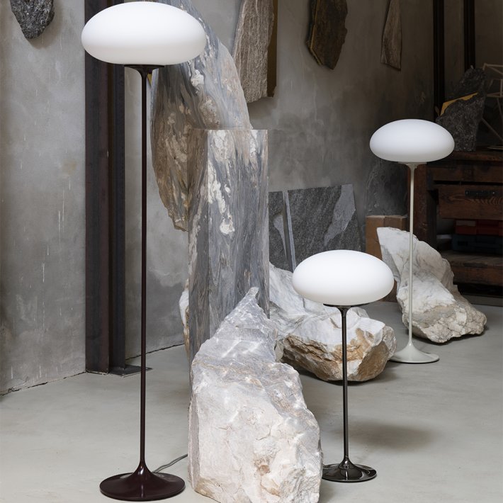 Gubi - Stemlite Floor Lamp I H110 | Pebble Grey