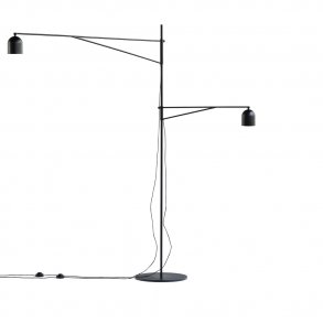 Karakter - Awkward Light Floor 