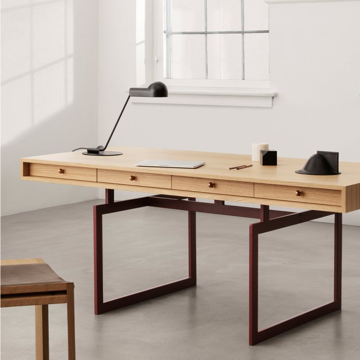 Karakter - Office Desk