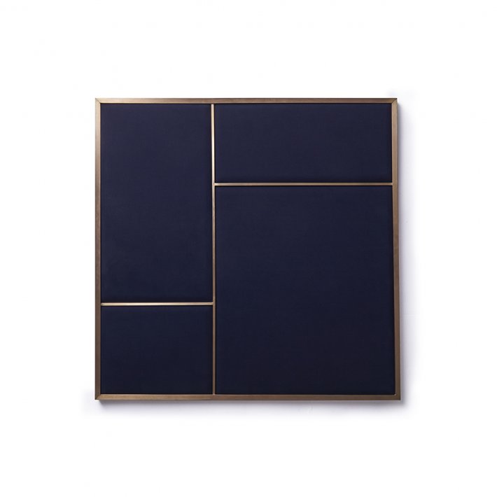 PLEASE WAIT to be SEATED - Nouveau Pin | Navy blue/messing