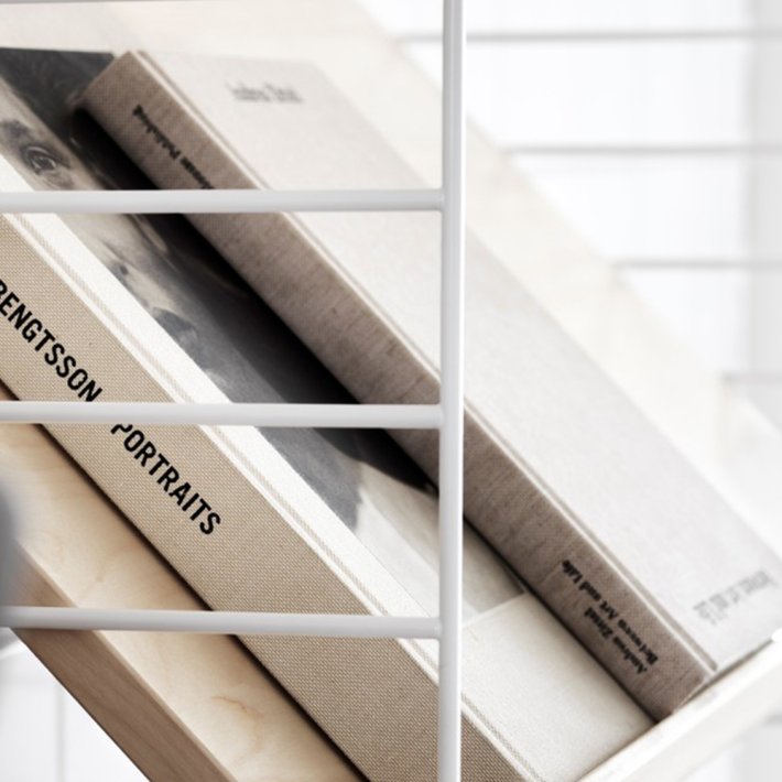 String - String System | Magazine shelve |Solid | B:58 cm