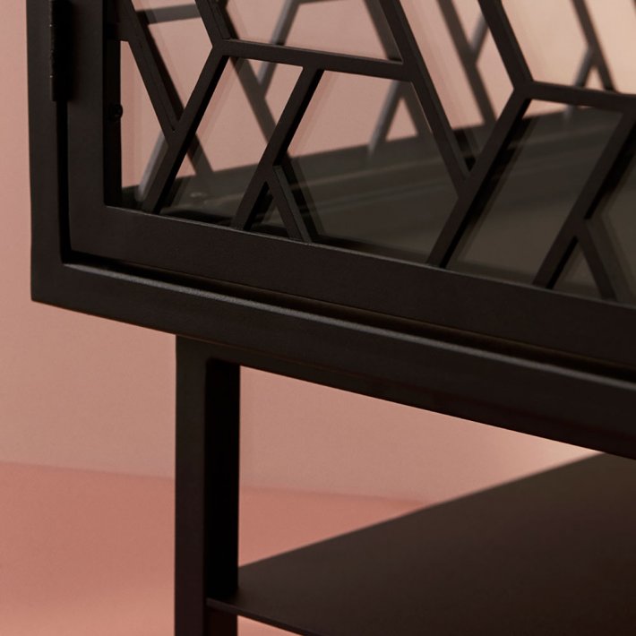 WARM NORDIC - Enigma vitrineskab