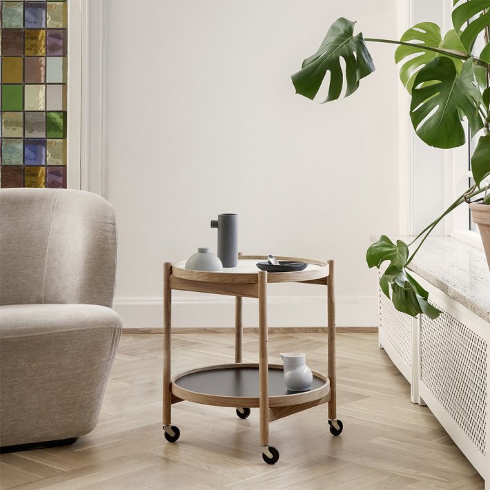 Brdr. Kr�ger - B�lling Tray Table | �50 | Olieret eg | Sort/hvid