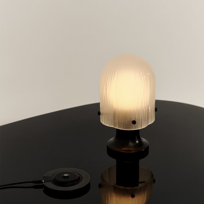 Gubi - Seine Portable Lamp | Genopladig 