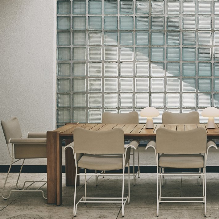 Gubi - Atmosfera Dining Table | 209x105