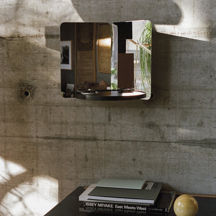 Artek - 124 Mirror Medium | Tray