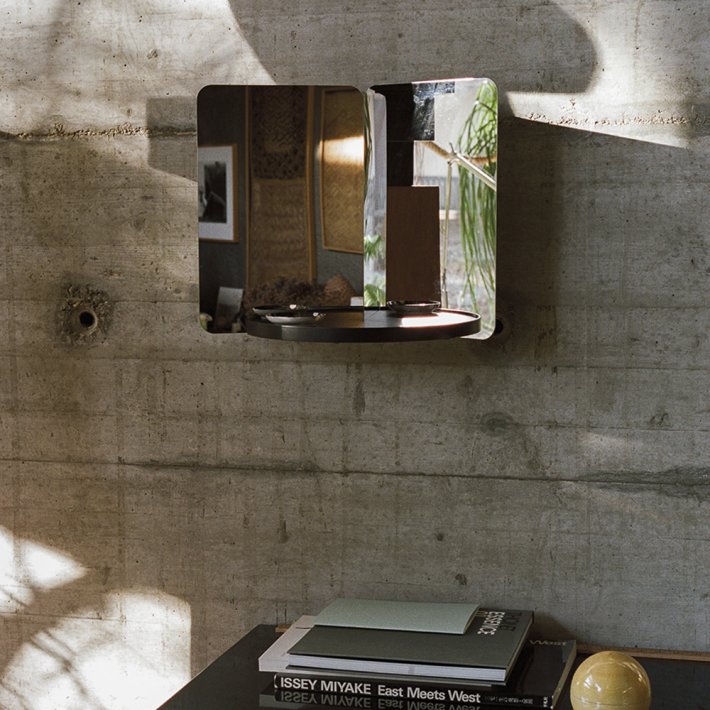 Artek - 124 Mirror Medium | Tray