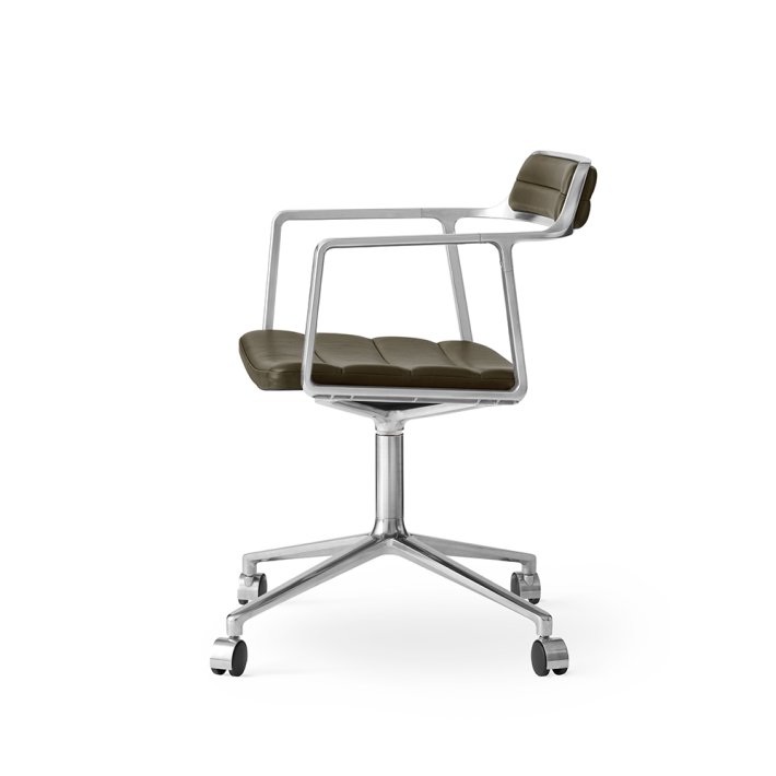 Vipp - Vipp 452 | Swivel Chair | L�der | Hjul