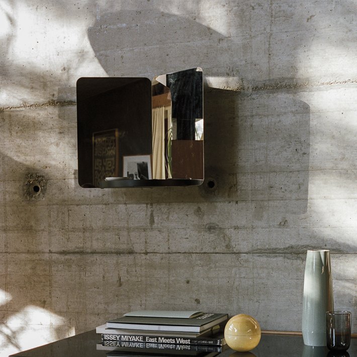 Artek - 124 Mirror Medium | Tray