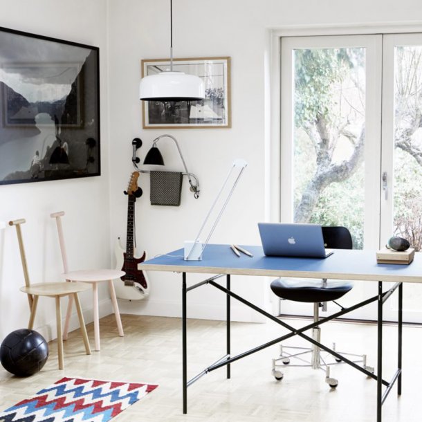 PLEASE WAIT to be SEATED - Eiermann1 | Desk