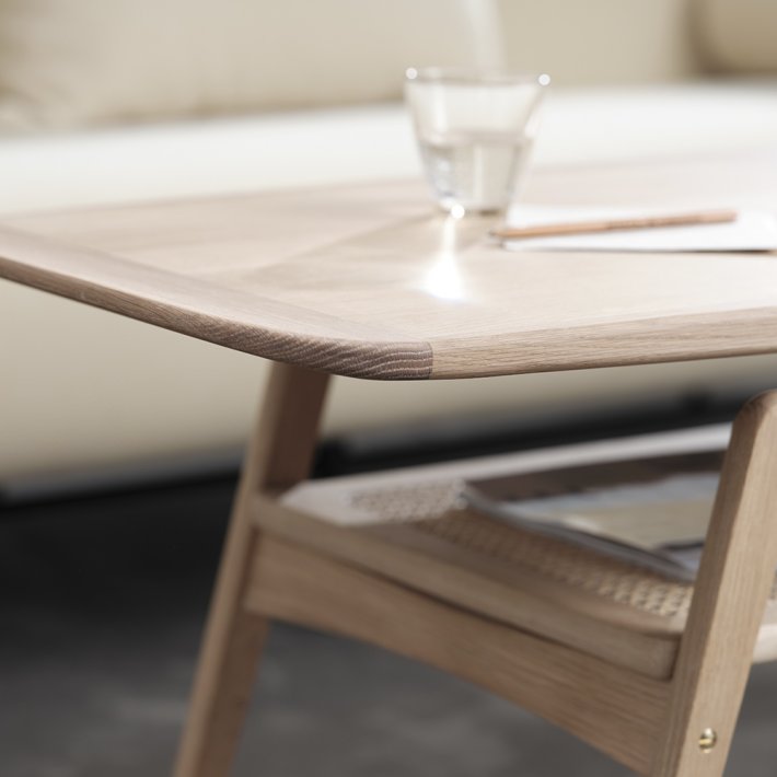 Warm Nordic - Surfboard With Shelf