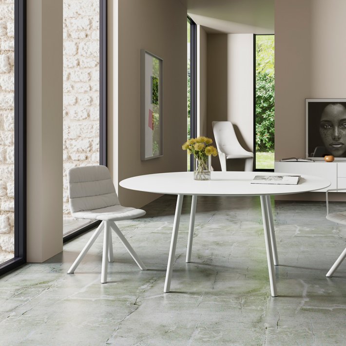 Viccarbe -  Maarten table | �160 