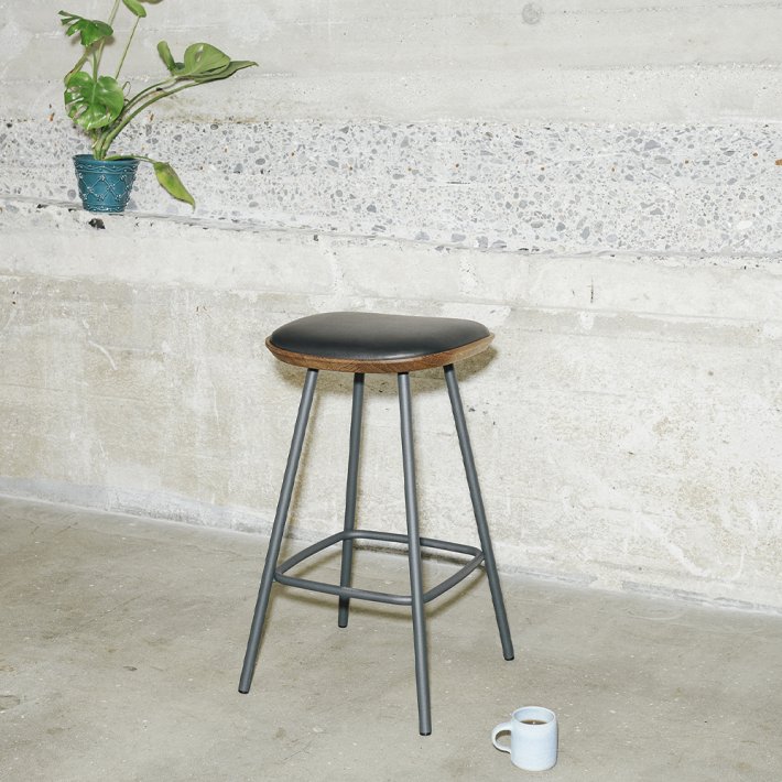 Brdr. Krüger - Pauline Barstol | Metalstel