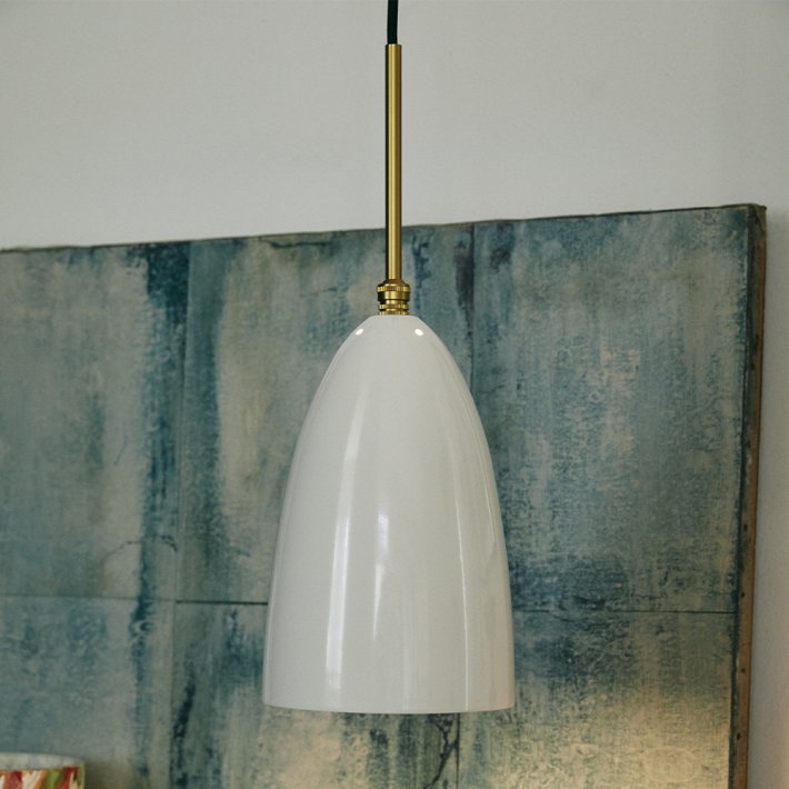 Gubi - Grashoppa pendel | Alabaster White | Glossy