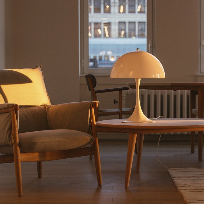 Louis Poulsen - Panthella 400 Table Lamp