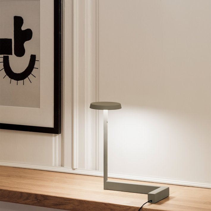 Vibia - Flat 5970 | Bordlampe