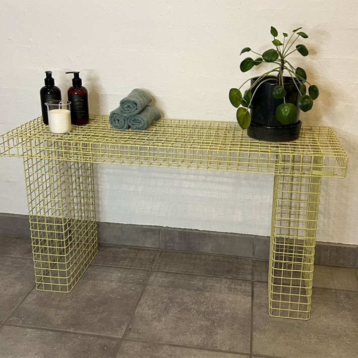 Kalager - Wire Bench