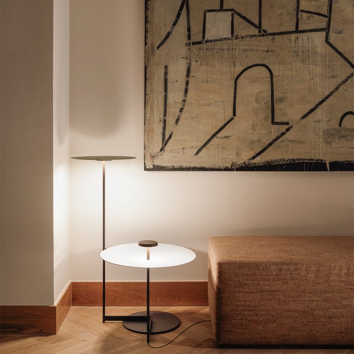 Vibia - Flat 5945 | Gulvlampe