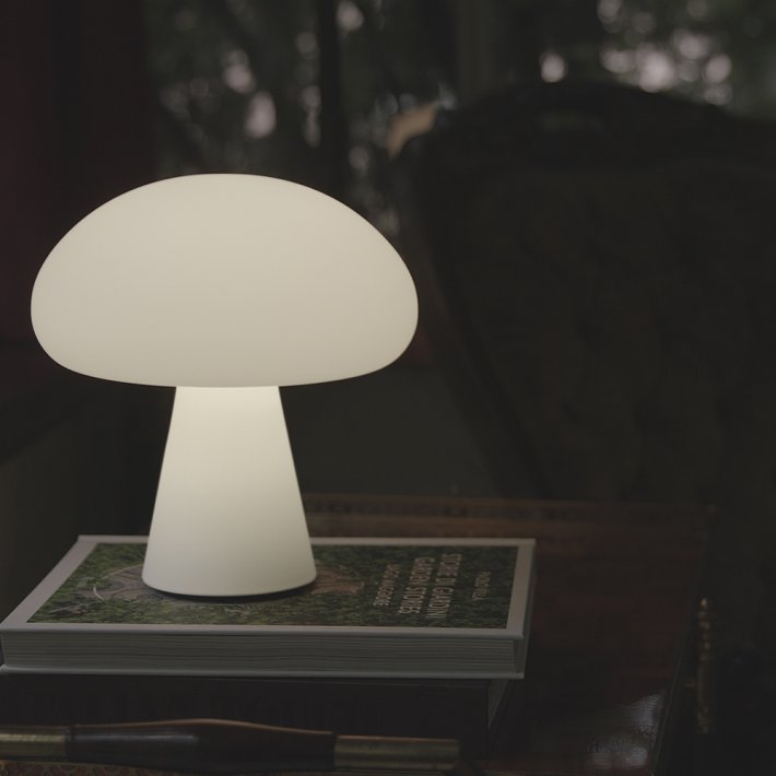 Gubi - Obello Table Lamp