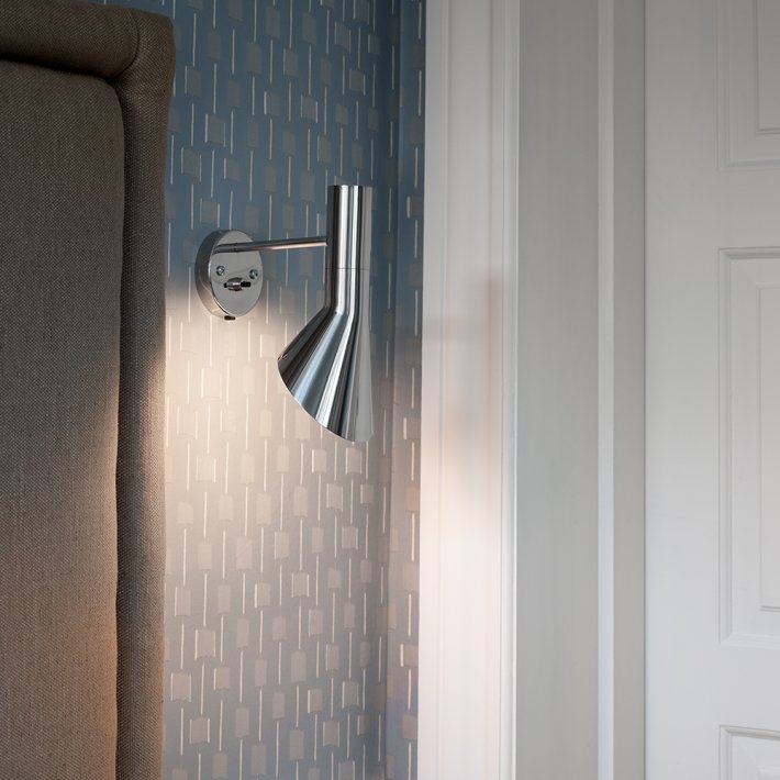 Louis Poulsen - AJ Vglampe | Uden ledning | Rustfrit stl poleret | Med kontakt