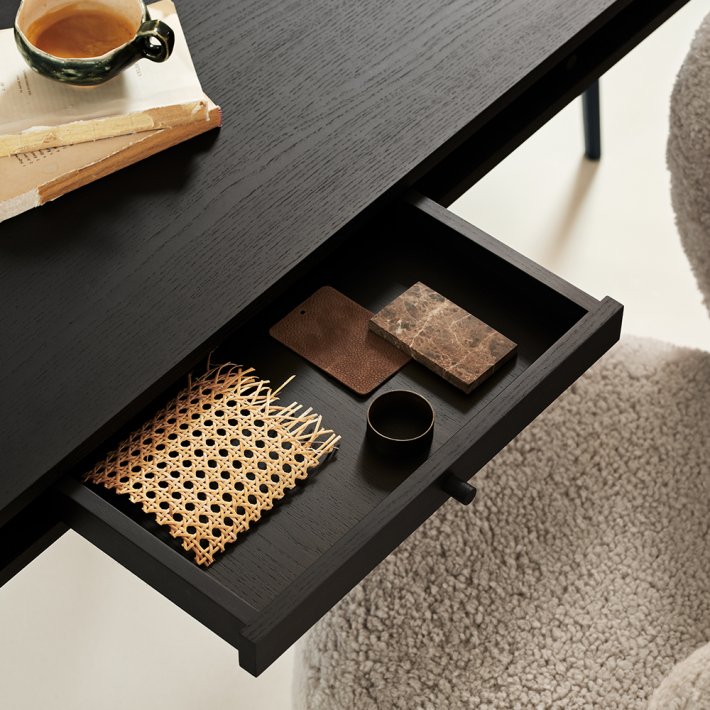 Norr11 - JFK Home Desk