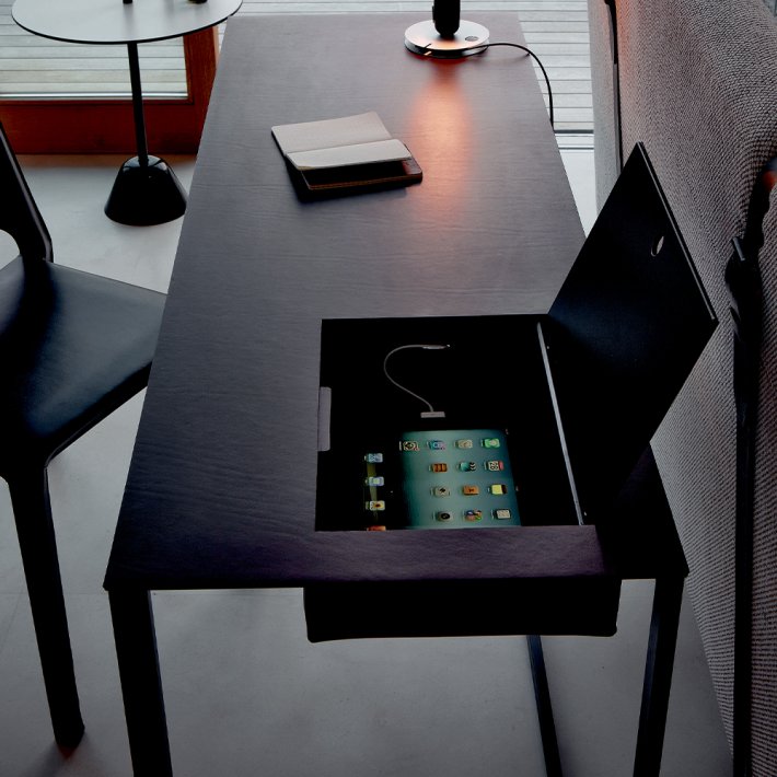 Zanotta - Calamo Desk