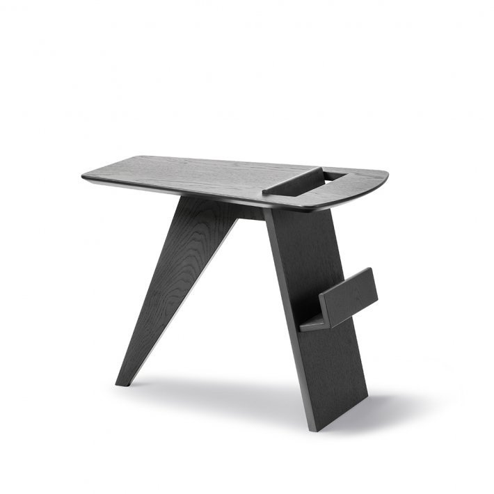 Fredericia Furniture - Magazine Table