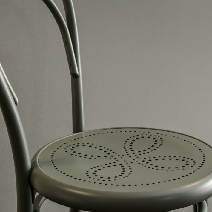 Gebr�der Thonet Vienna - N. 14