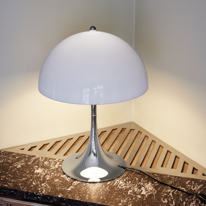 Louis Poulsen - Panthella 320 Table Lamp | Gr opal akryl