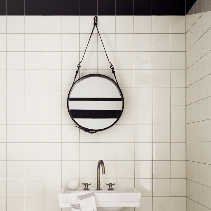 Gubi - Adnet Wall Mirror | Circular | 45 |Black Leather