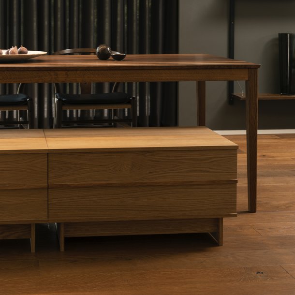 DESIGNDELICATESSEN We Do Wood Correlatins slagbænk