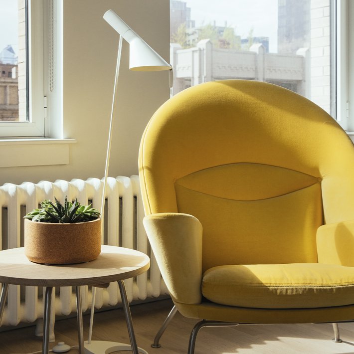 Louis Poulsen - AJ Gulvlampe | White