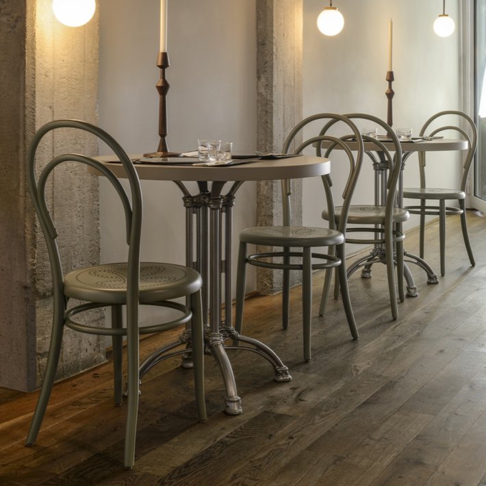 Gebr�der Thonet Vienna - N. 14