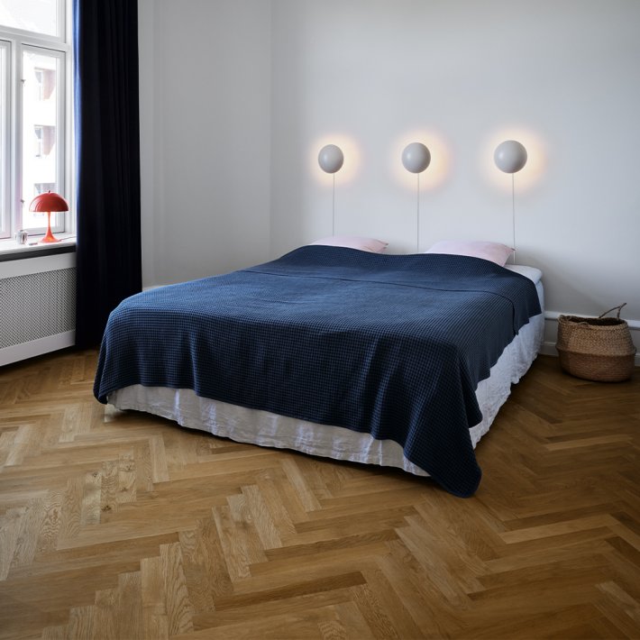 Louis Poulsen - Panthella 250 Table Lamp |&nbsp;Koral