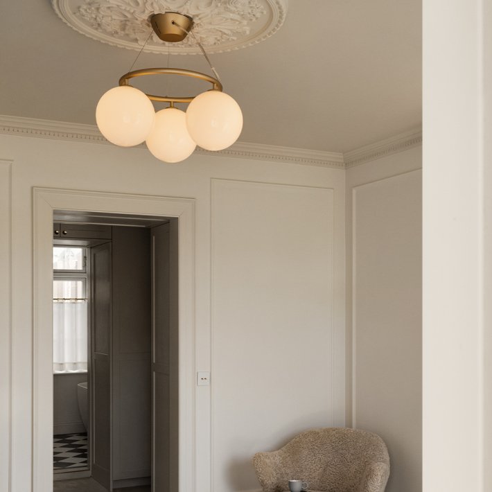 Nuura - Miira 3 Circular | Brass | Opal