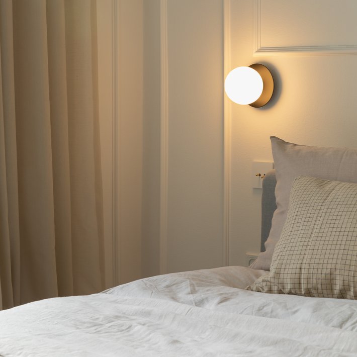 Nuura - Liila 1 | Opal |  Small | Light silver