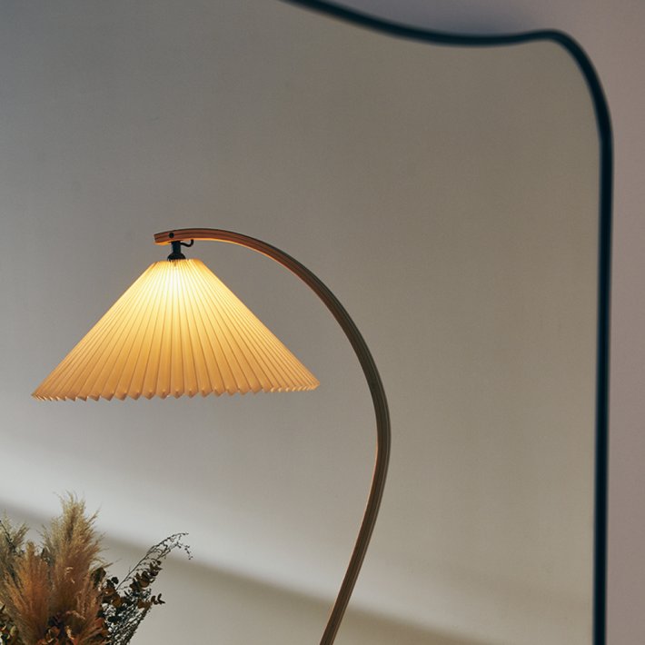 Gubi - Timberline Floor Lamp