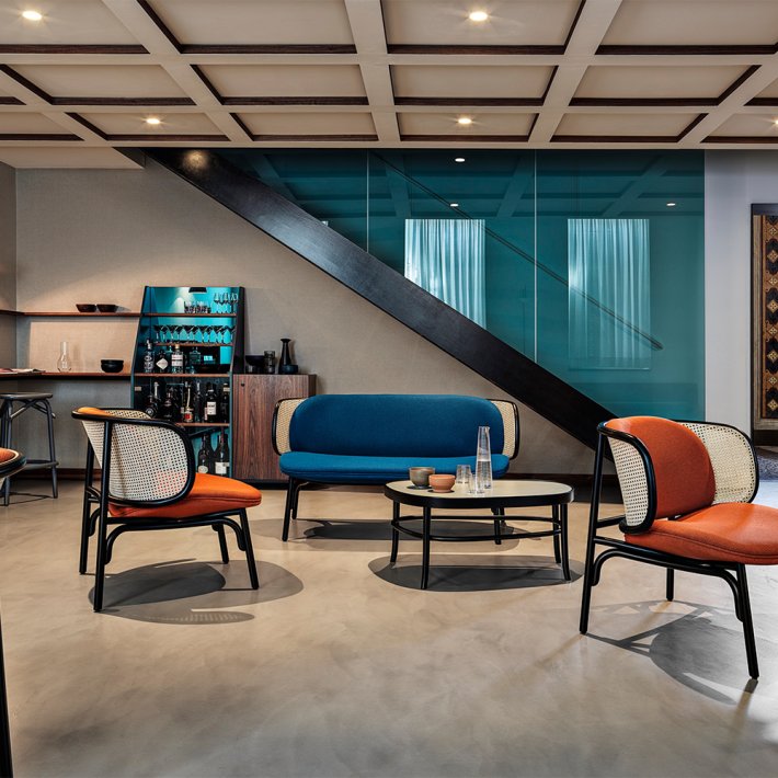 Gebr�der Thonet Vienna - Peer A