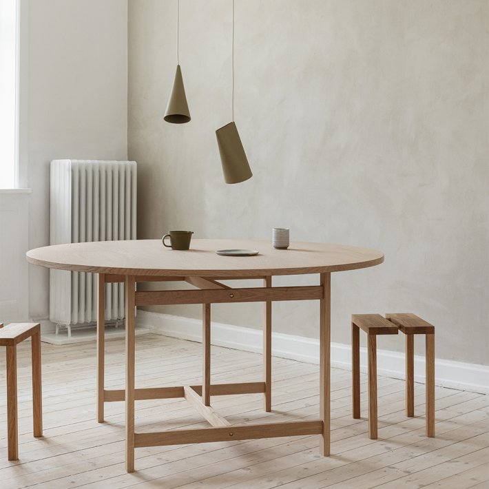 Moebe - Round Dining Table | 140