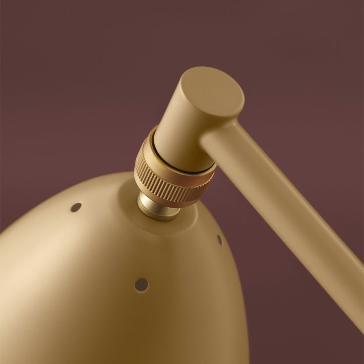 Gubi - Grashoppa Gulvlampe | Olive Brown