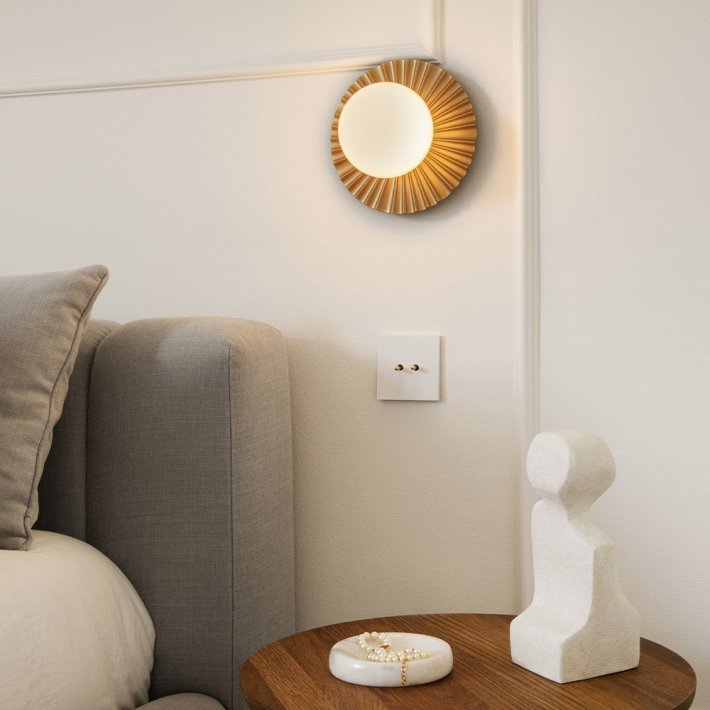 Nuura - Liila Muuse | Small IP44 | Nordic Gold | Opal 