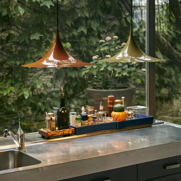 Gubi - Semi Pendel 30 |Fennel Seed, glossy