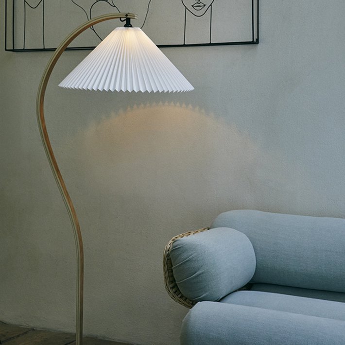 Gubi - Timberline Floor Lamp