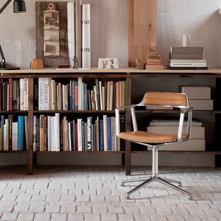 Vipp - Vipp 452 | Swivel Chair | L�der