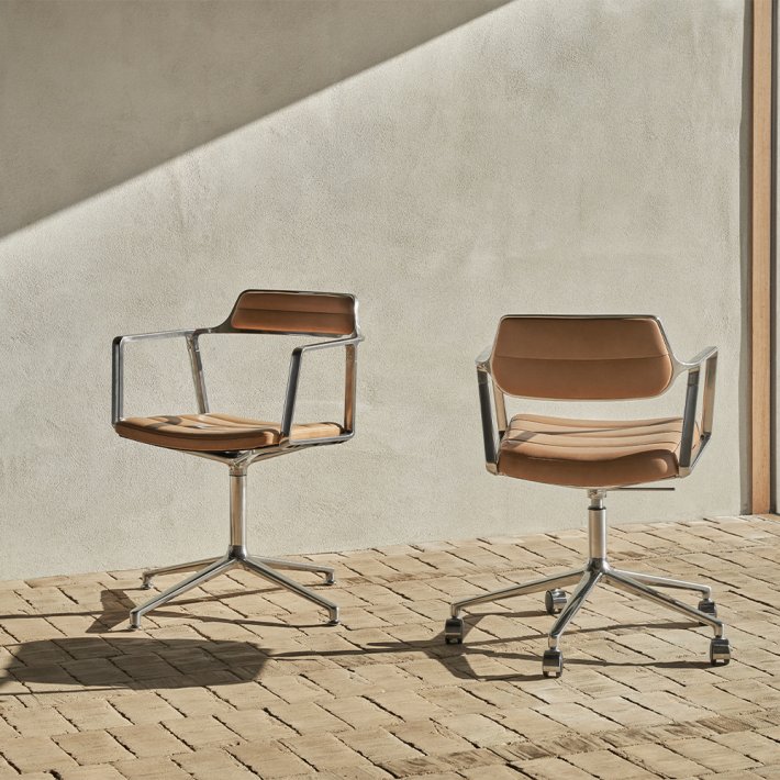 Vipp - Vipp 452 | Swivel Chair | L�der | Hjul