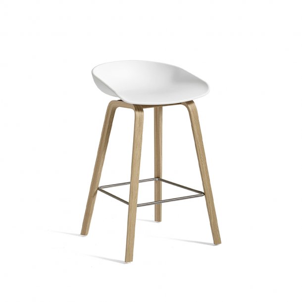 HAY - About a Stool Wood | AAS 32 | Barstol