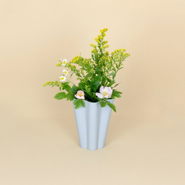 HAY Iris Vase L HAY Designdelicatessen