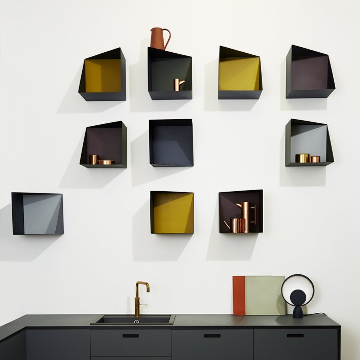 Please wait to be seated - Wall Box | Vgboks